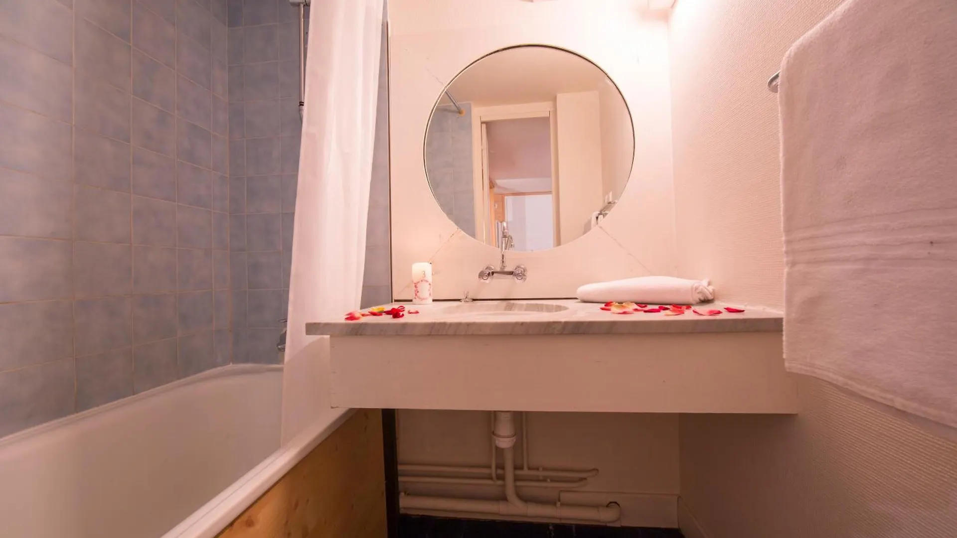 Residence Grand Roc - Ancolies 220 - Happy Rentals Chamonix Apartment