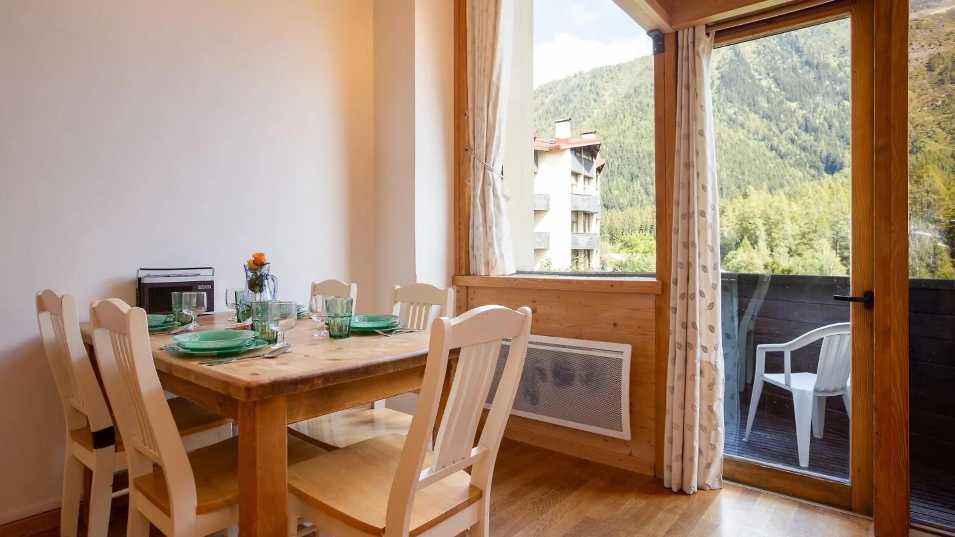 Residence Grand Roc - Ancolies 220 - Happy Rentals Chamonix