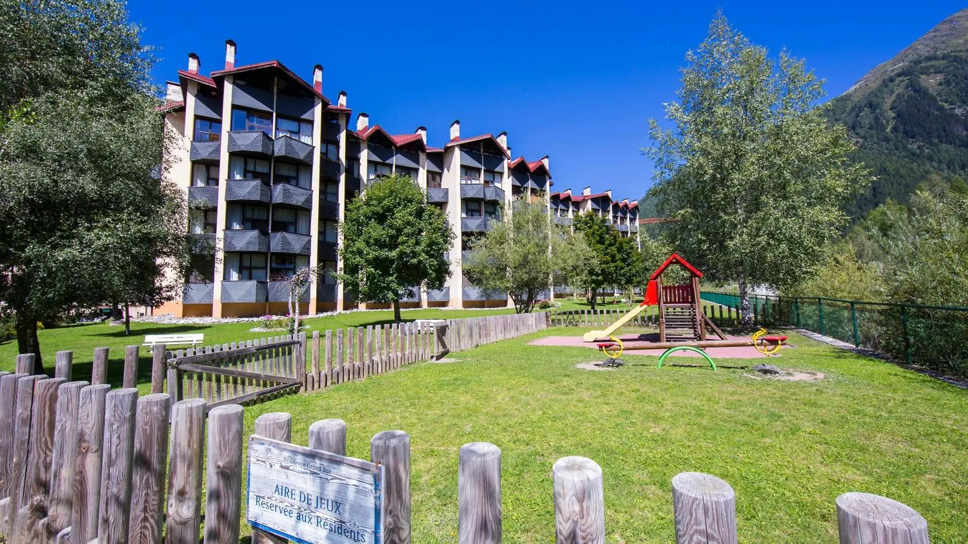 Residence Grand Roc - Ancolies 220 - Happy Rentals Chamonix